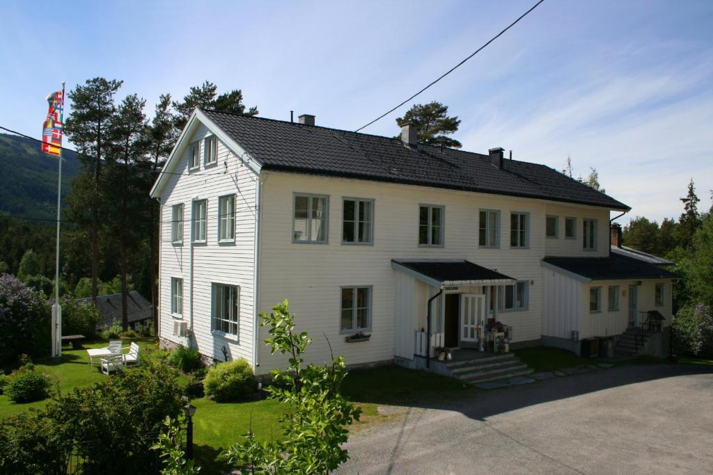 Furulund Pensjonat Ron Exteriér fotografie